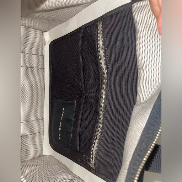 THE JACQUARD MEDIUM TOTE BAG - Picture 9 of 15